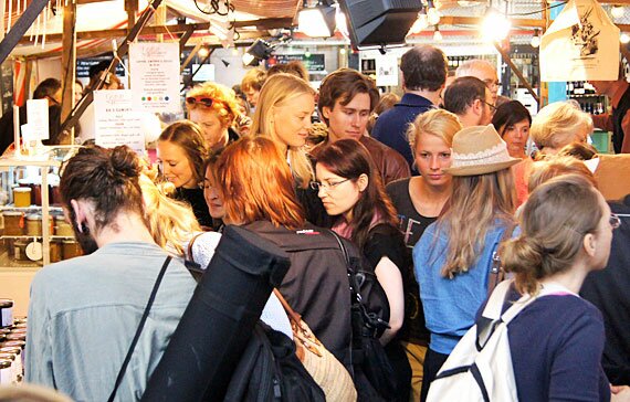 Großes Bsucherinteresse beim 5. Naschmarkt am 2. September 2012
